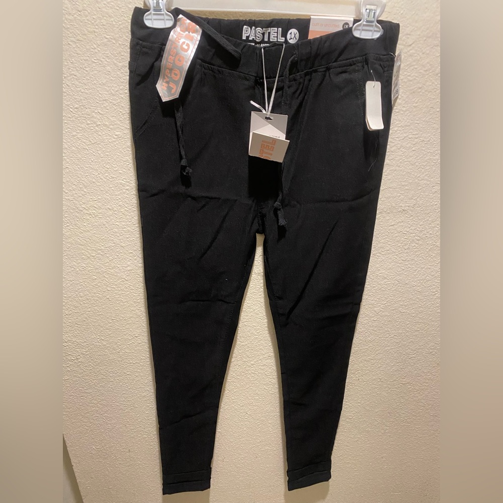 BLACK COMFORTABLE PASTEL JEANS